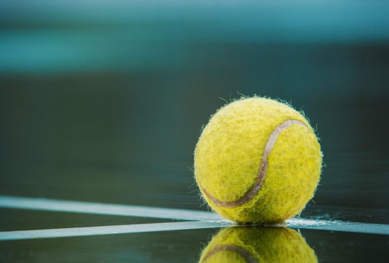 Frukost & padel med Julia Liu och Caroline Gunnarsson